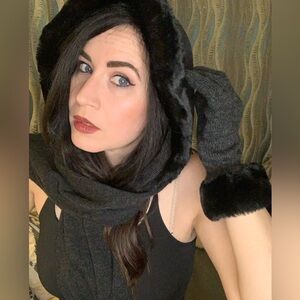 Vintage with Tags Black Fur-Trimmed Scarf and Glove Set